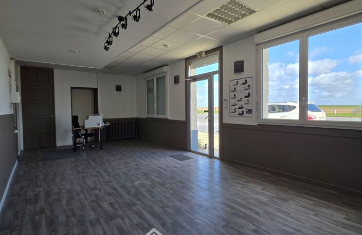 Immeuble - 204m² - La Ville-aux-Bois-lès-Pontavert — photo 2