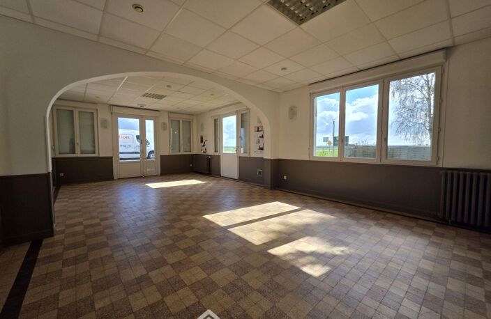 Immeuble - 204m² - La Ville-aux-Bois-lès-Pontavert — photo 3