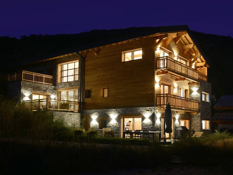 CHALET EXCEPTIONNEL DANS LA VALLEE DE HAUTE TARENTAISE — photo 1