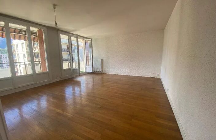 GRENOBLE, Eaux-Claires. Duplex de 110 m². — photo 2
