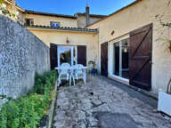 MAISON DE VILLAGE À RÉNOVER - 2CHS + BUR. - JARDIN — photo 2