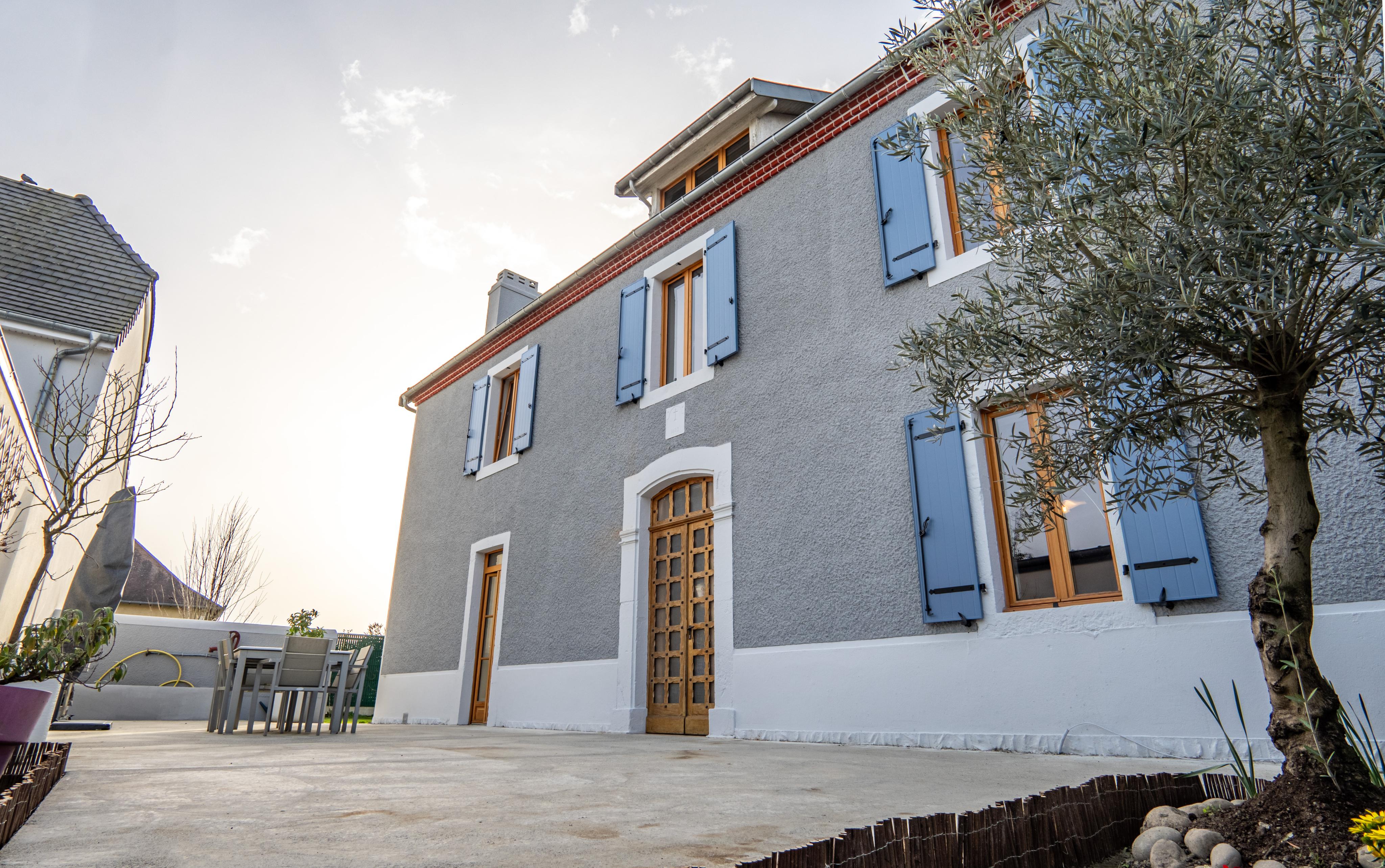 Villa / Maison  T7 à vendre Lons 64140