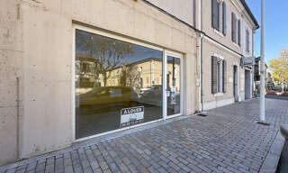 Commerce  26 m² à louer à Saint-Martin-de-Crau (13310)