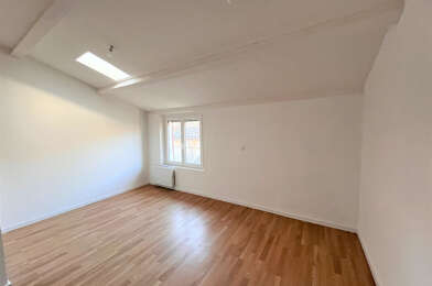 Immeuble  163100 €