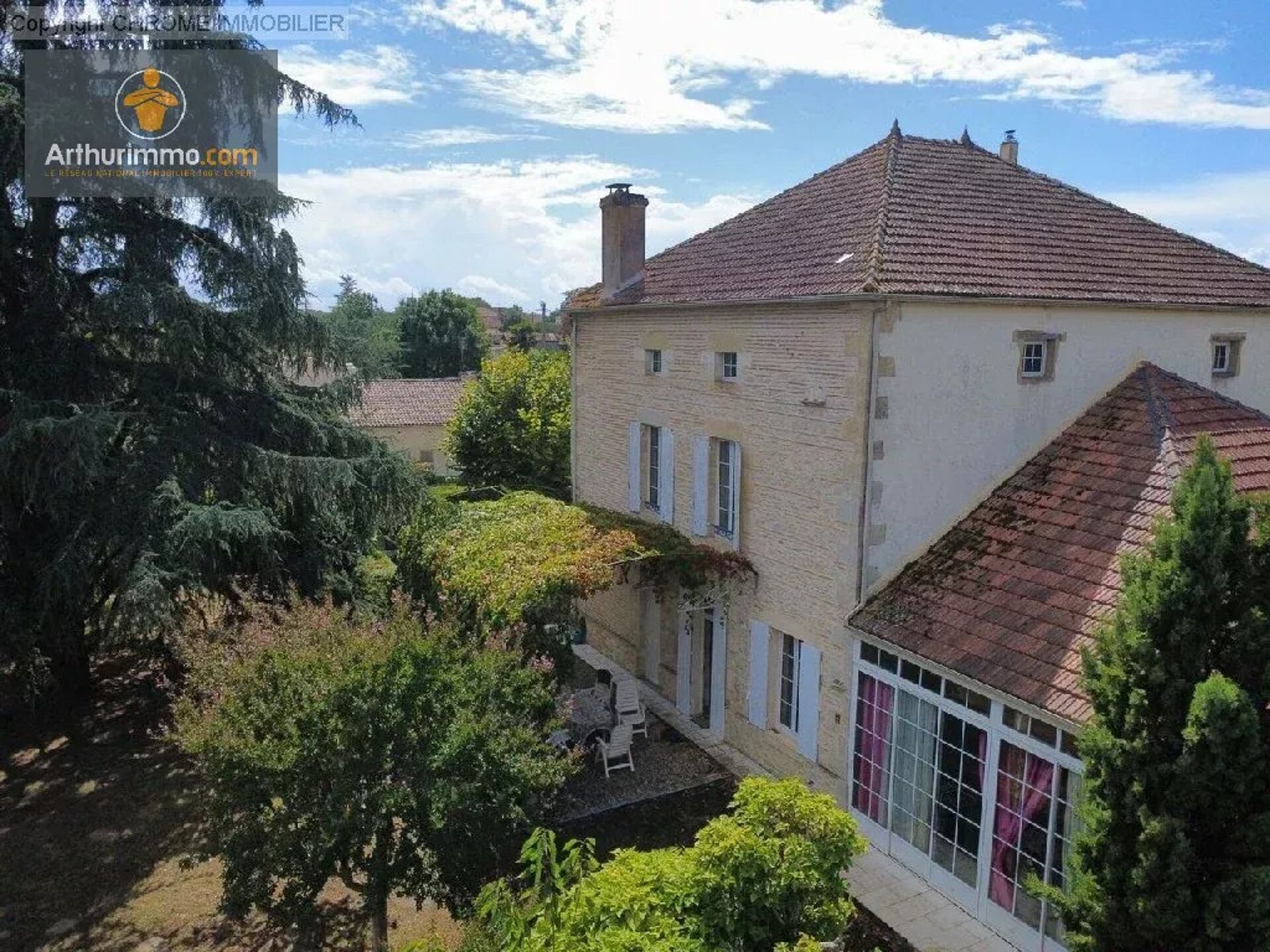 Maison 9 pièces 290 m² · à Casteljaloux · 290 m² · 367 500 €