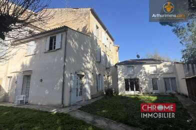 Immeuble  563600 €