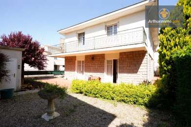 Maison 8 pièces 249900 €