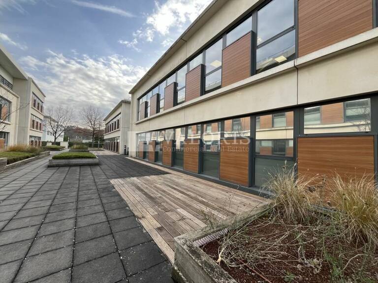 BUREAUX à LOUER — photo 1