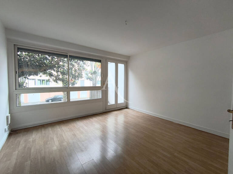 Pau,T3 lumineux avec cave,acenseur, résidence calme — photo 1