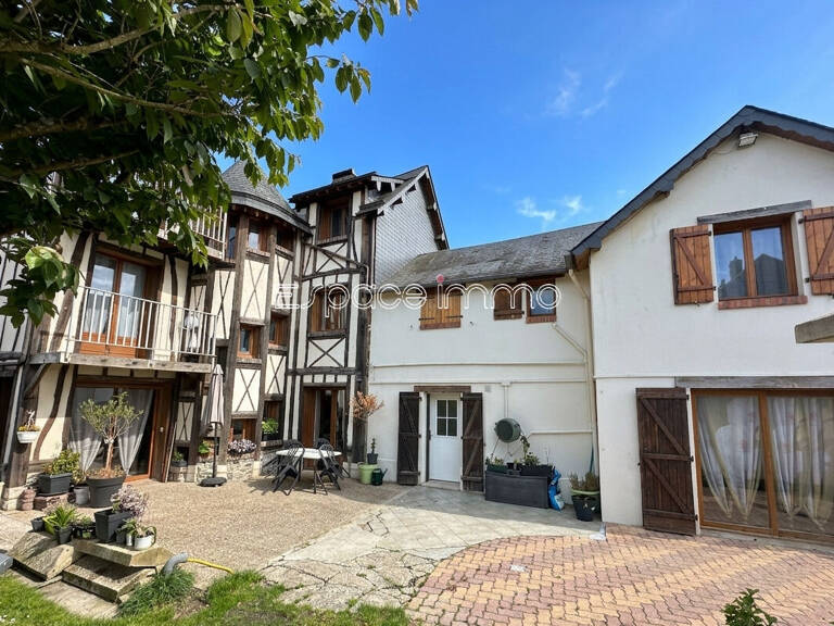 Maison de charme individuelle de 196m² - Montville - au bord de l'eau - 9 pièces - 5 chambres — photo 1