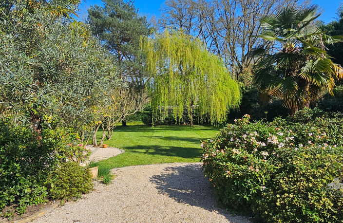 Maison Suce Sur Erdre 9 pièce(s) 243 m2 — photo 2