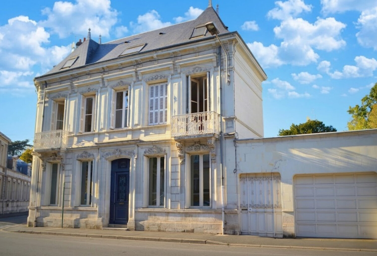 CHATELLERAULT - MAISON DE CARACTERE — photo 1