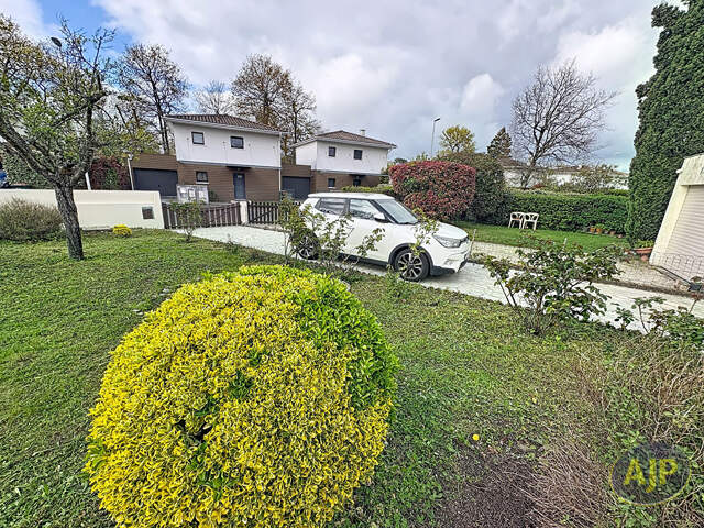 Pessac maison avec jardin — photo du bien