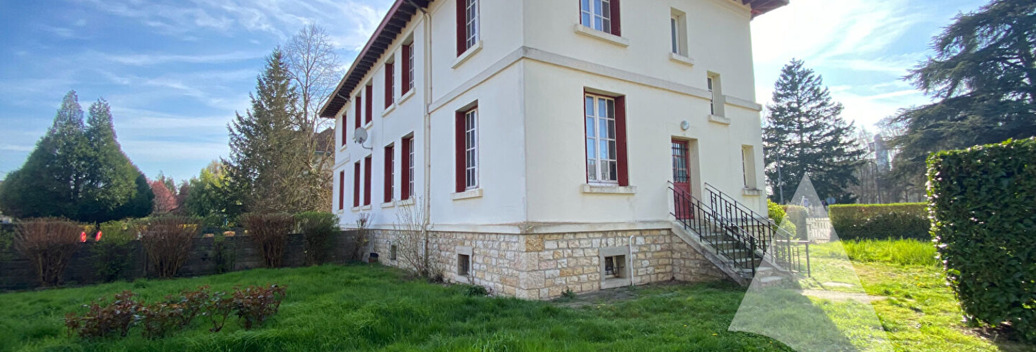 Maison 8 Pièces 156 m² à vendre à Tavaux (39500)