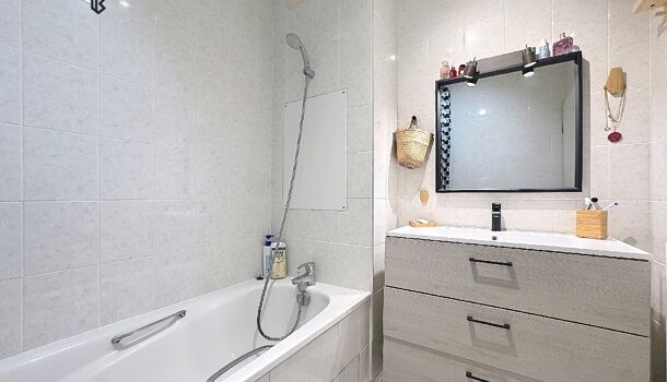 Appartement 2 pièces  à vendre Reims 51100