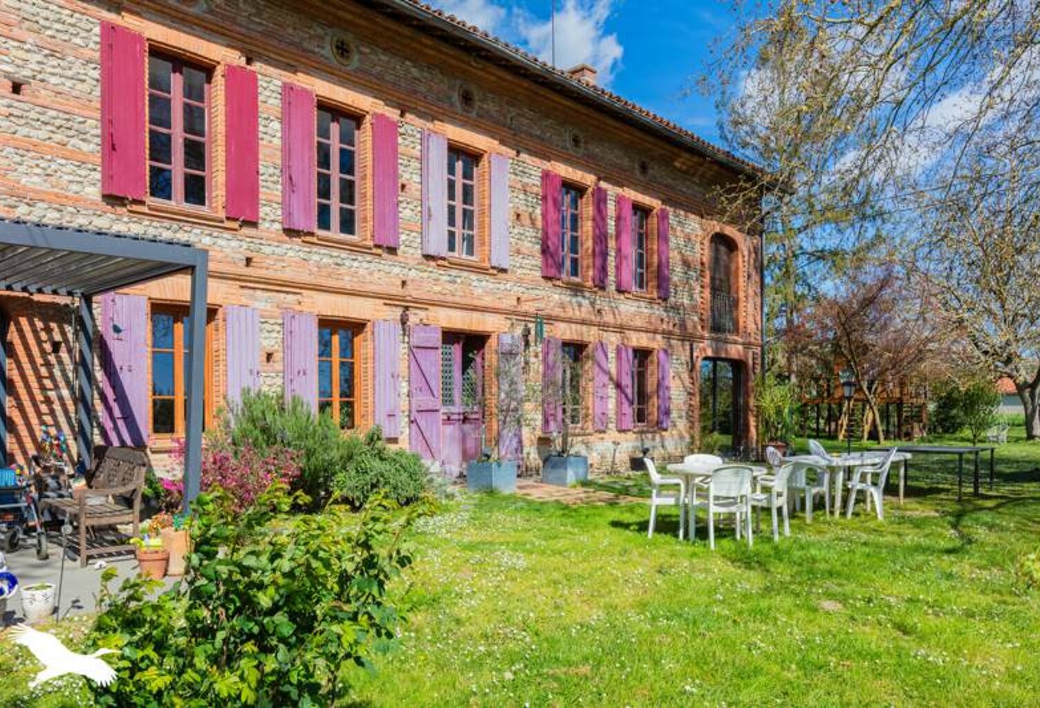 Vente maison 11 pièces 390 m² Cintegabelle (31550) — photo 1