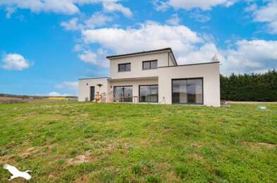 Maison 5 pièces 421200 €