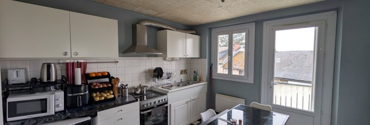 Maison 15 Pièces 243 m² à vendre à Le Lonzac (19470)