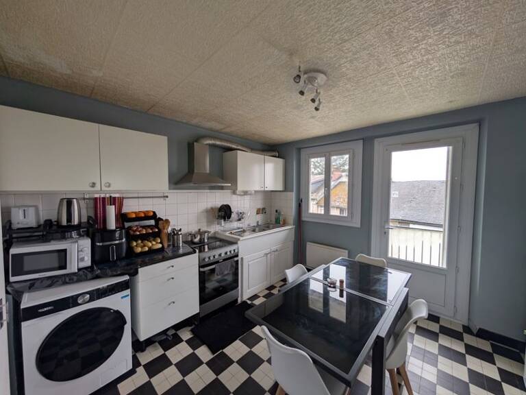 Maison en pierre de 15 pièces principales — photo 1