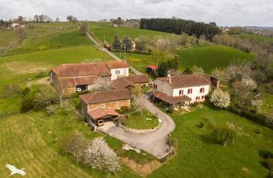 Domaine de 7 pièces principales — photo du bien
