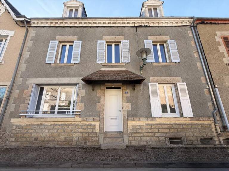 Maison de bourg de 7 pièces principales — photo 1