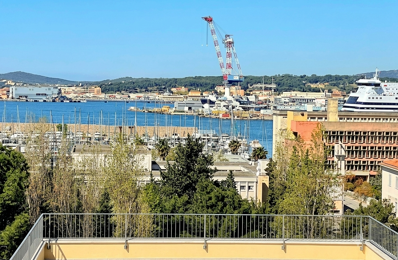 M2281 - TOULON - Mourillon - Appartement T3 - Balcon - Vue mer — photo du bien