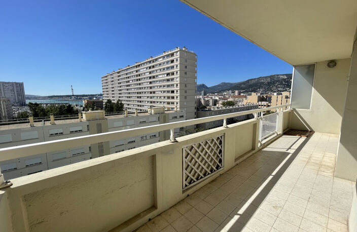 M2281 - TOULON - Mourillon - Appartement T3 - Balcon - Vue mer — photo 5