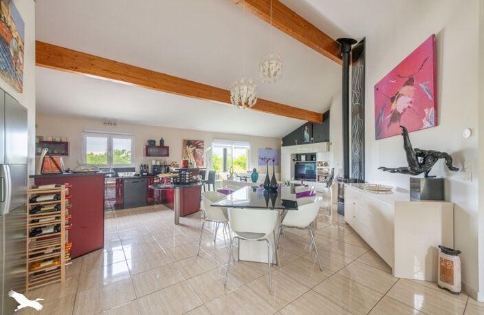Contemporaine de 6 pièces principales — photo 2