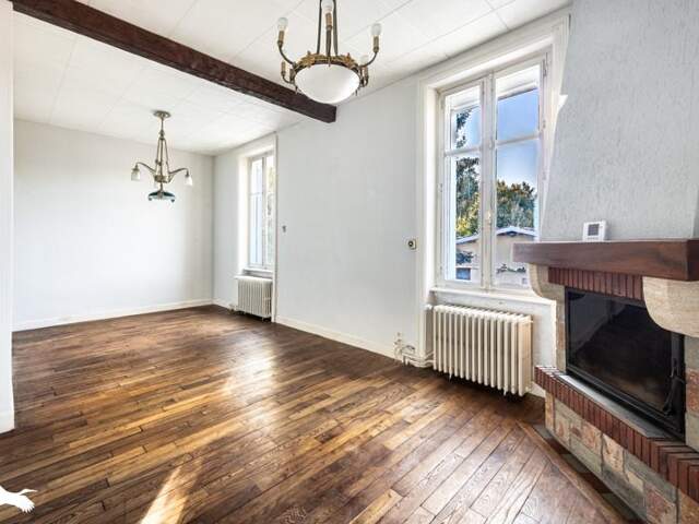 Maison en pierre de 5 pièces principales — photo du bien
