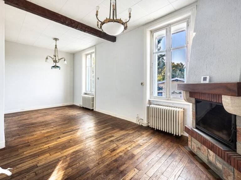 Maison en pierre de 5 pièces principales — photo 1