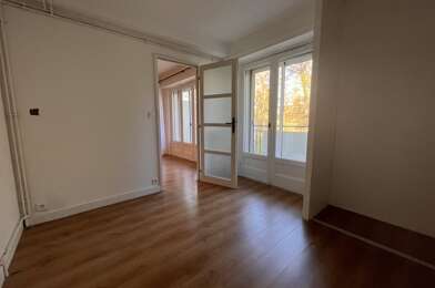 Appartement 3 pièces 150762 €