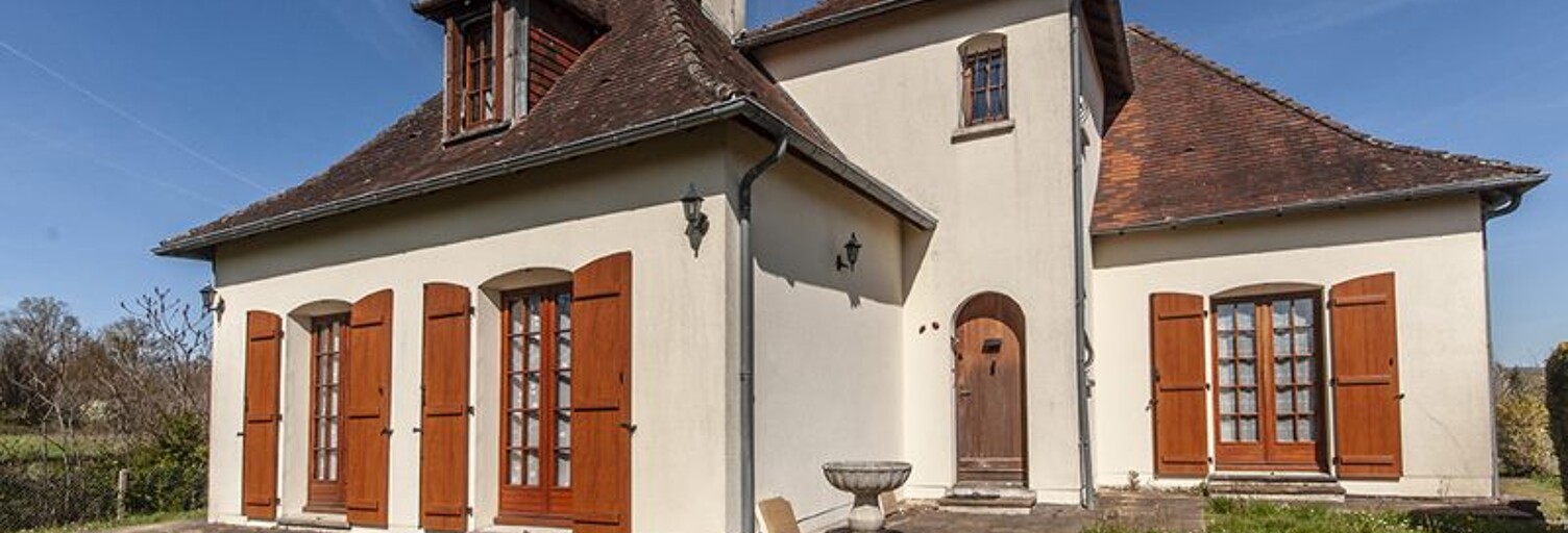Maison 7 Pièces 160 m² à vendre à Piégut-Pluviers (24360)