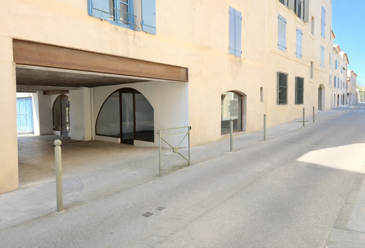 'Exclusivité Swixim Uzès' Fonds de commerce à céder de 55 m2. Emplacement premium en plein centre ville d'Uzès — photo 1