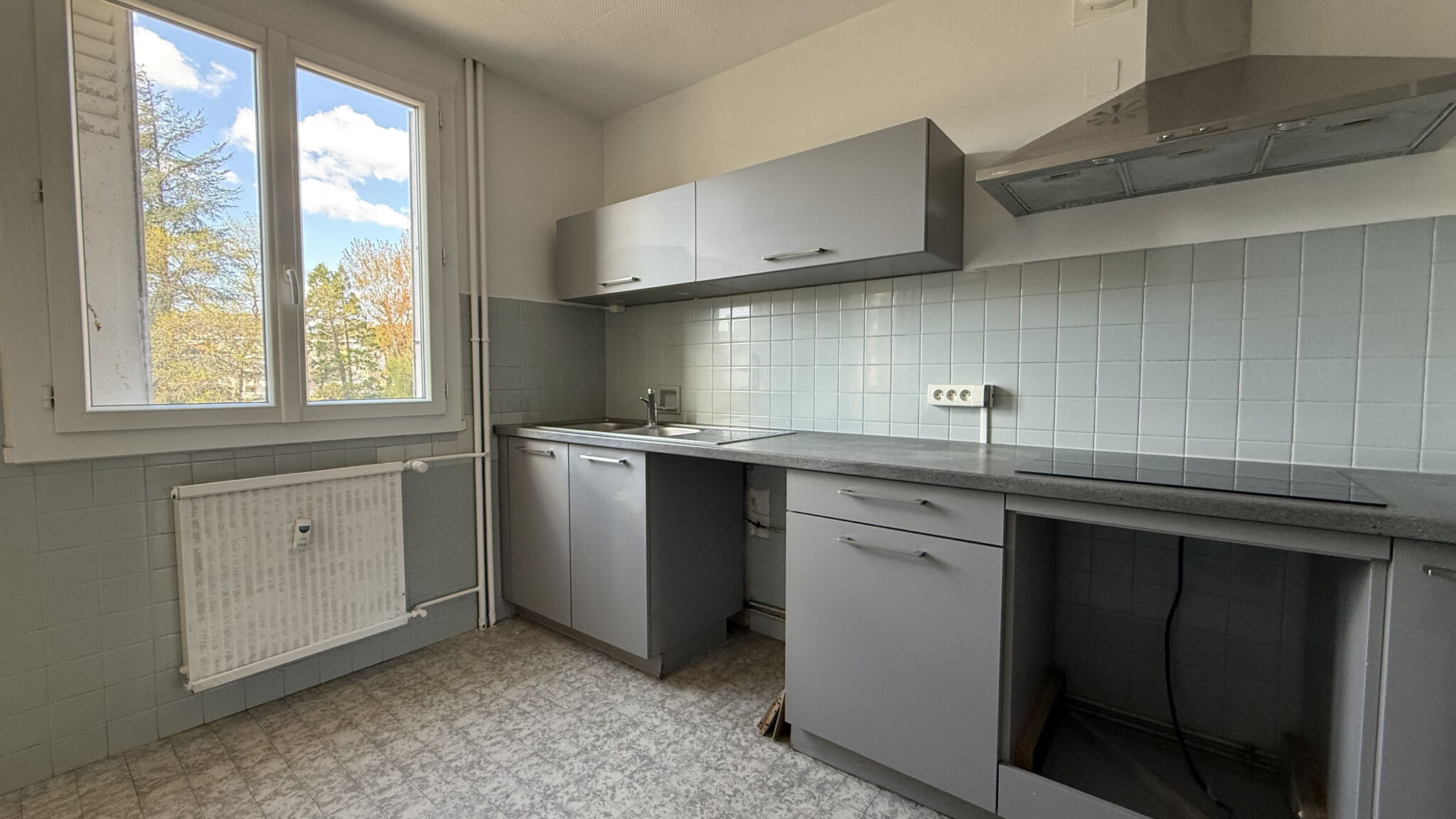 Appartement  T4 à louer Aubenas 07200