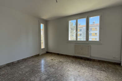 Appartement 4 pièces 735 €