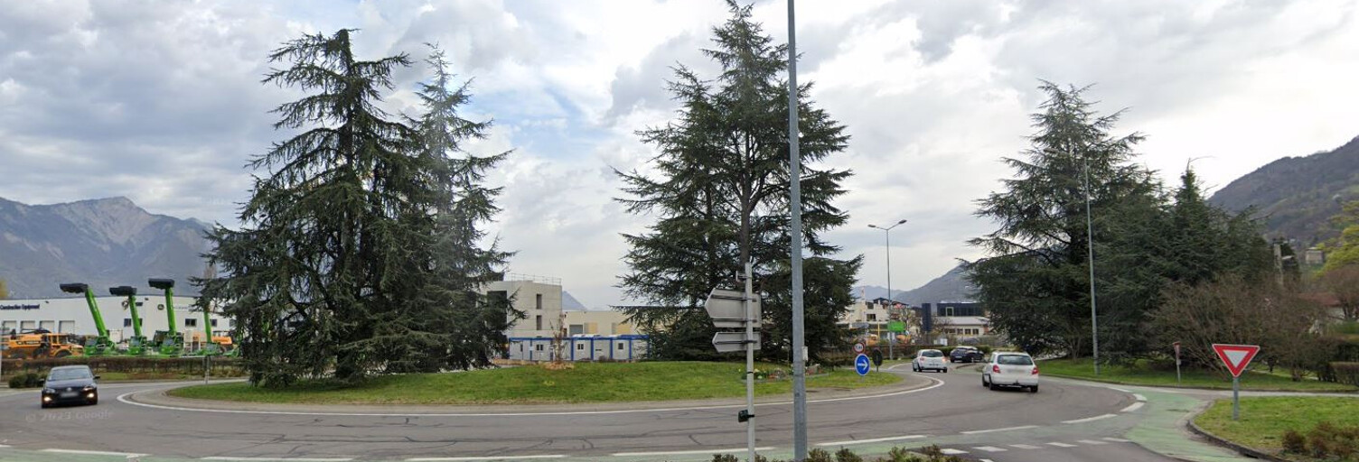 Garage  75 m² à vendre à Domène (38420)