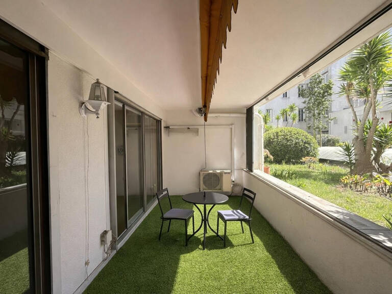 TOULON HAUTE VILLE T3 + TERRASSE — photo 1