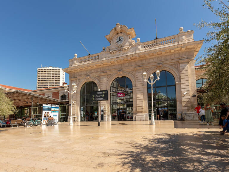TOULON HAUTE VILLE T3 + TERRASSE — photo 1