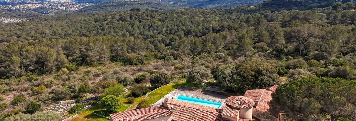 Maison 10 Pièces 345 m² à vendre à Roquefort-les-Pins (06330)