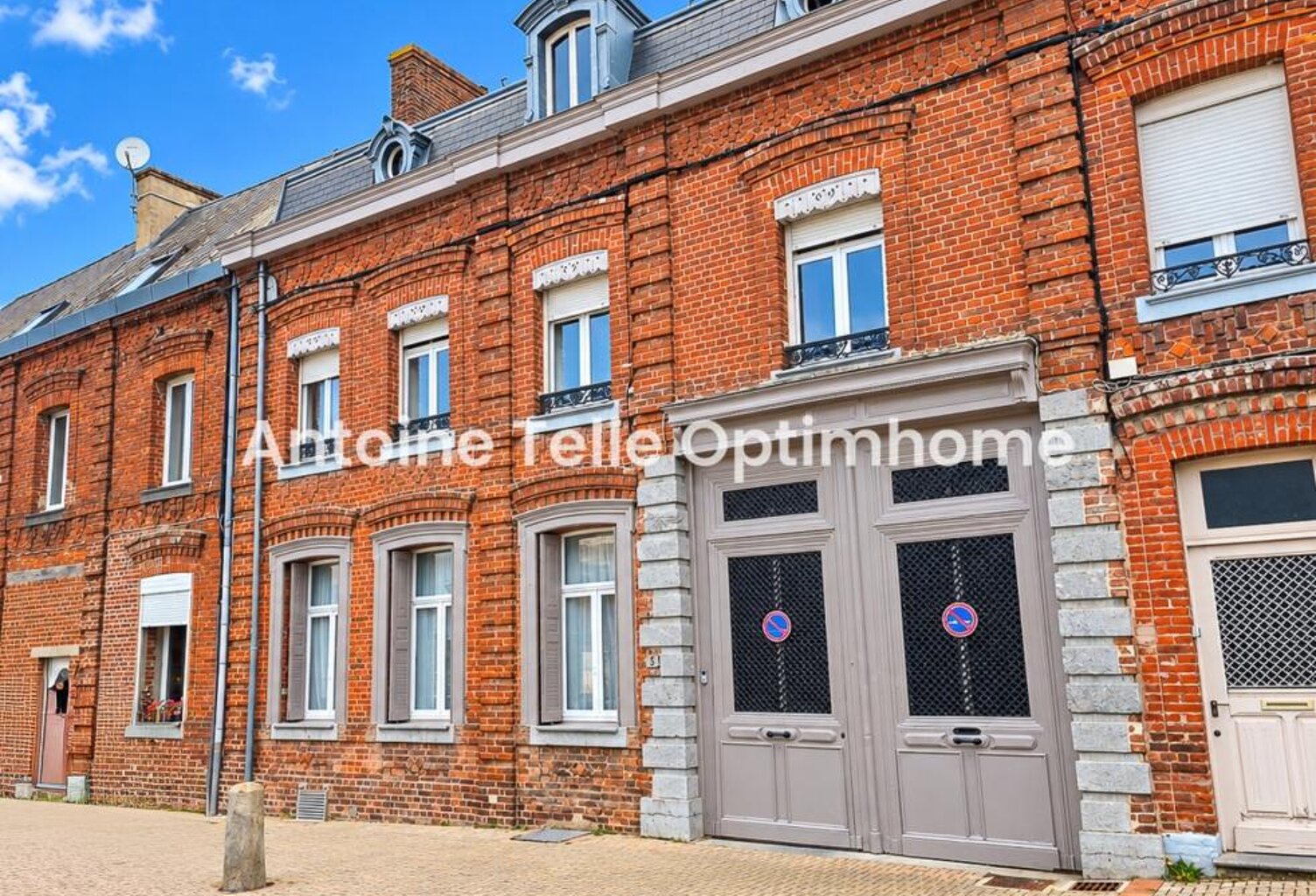 Le Cateau - Batisse de 4 chambres avec jardin clos & porche véhicules - Cachet & modernité — photo 1