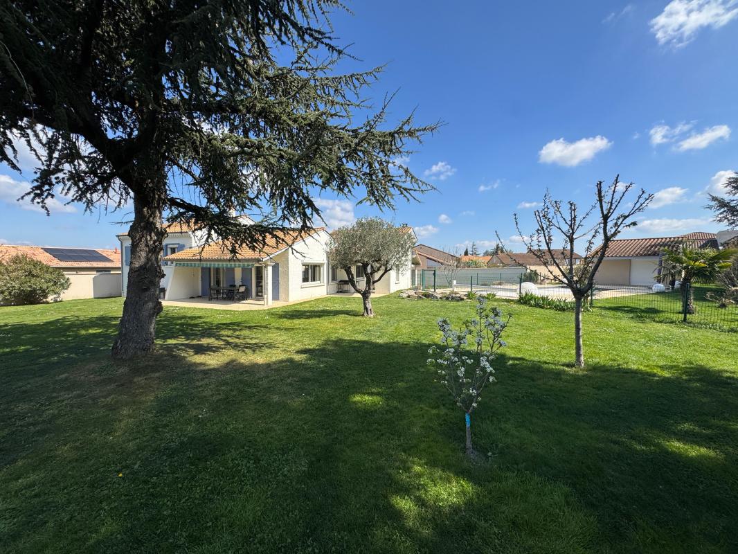 Villa / Maison  T4 à vendre Romans-sur-Isère 26100