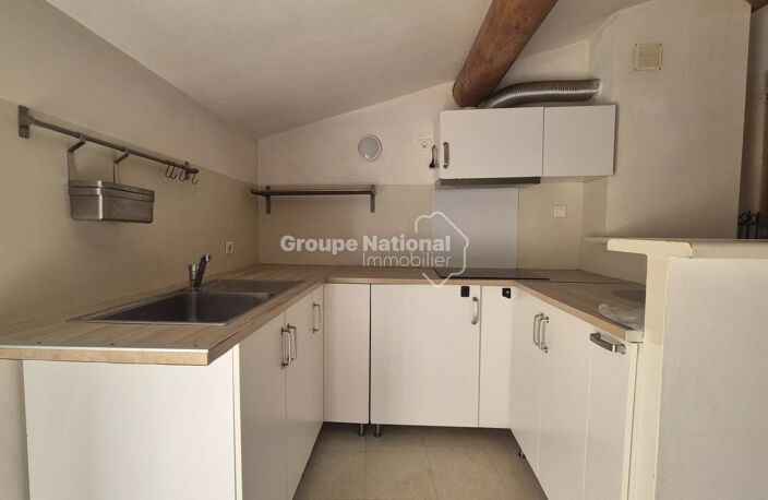 CARPENTRAS - APPARTEMENT T3 EN DUPLEX — photo 2