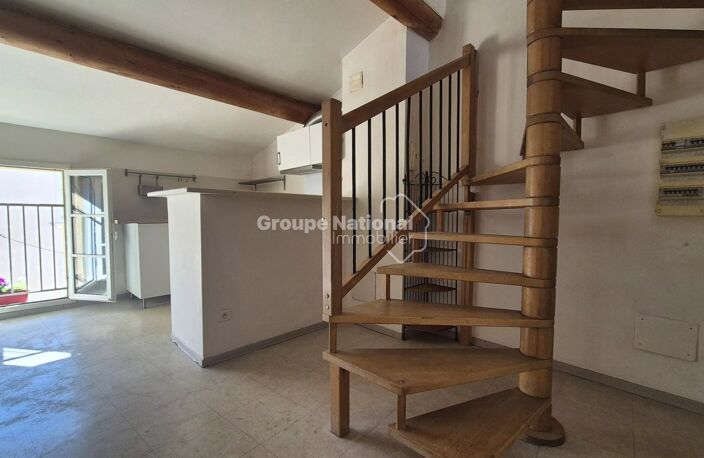 CARPENTRAS - APPARTEMENT T3 EN DUPLEX — photo 4