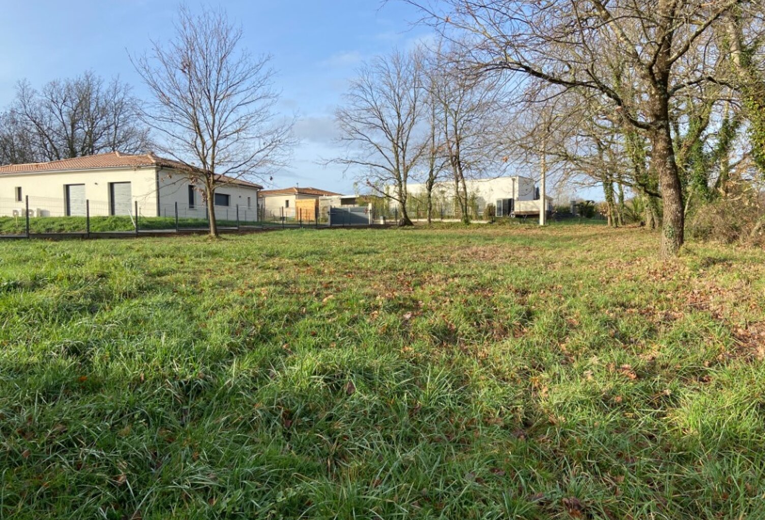 Terrain à bâtir à Podensac (33720) — photo 1