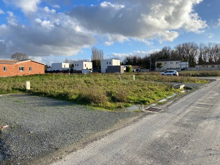 Terrain à bâtir à Le Taillan-Médoc (33320) — photo 1