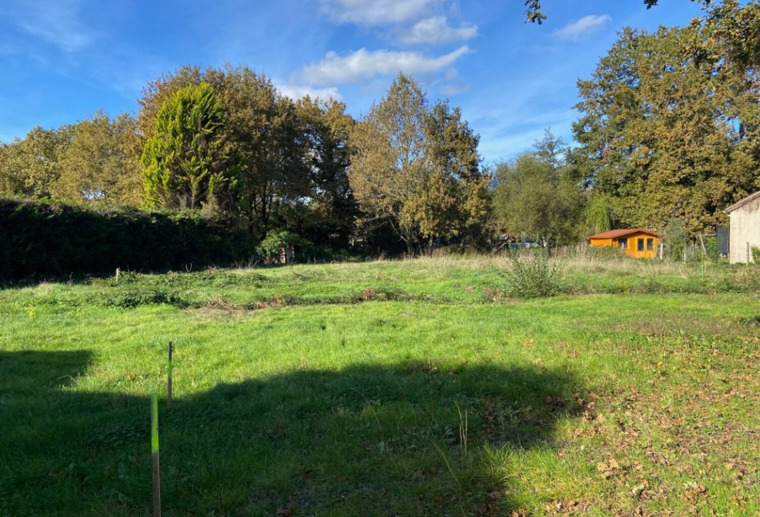 Terrain à bâtir à Brach (33480) — photo 1