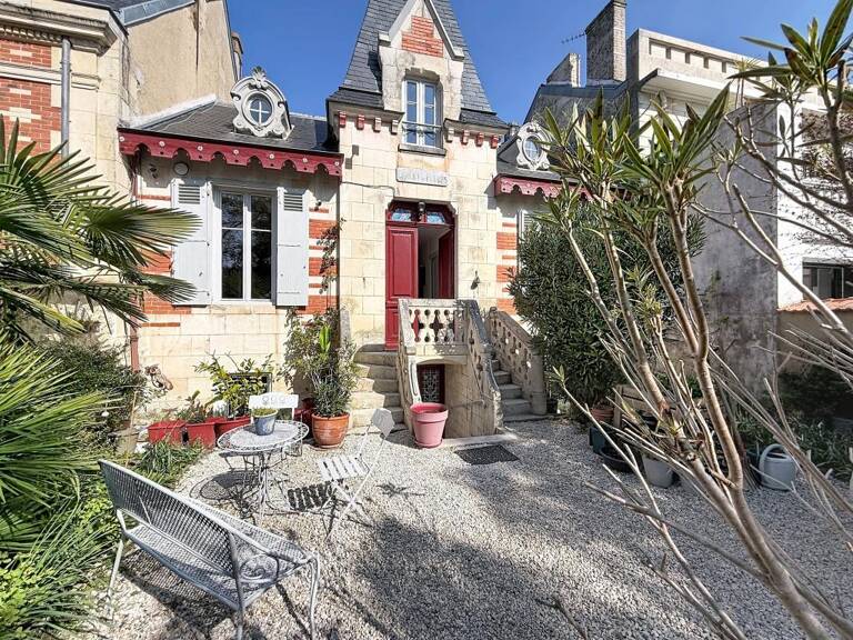 Maison À Vendre — photo 1