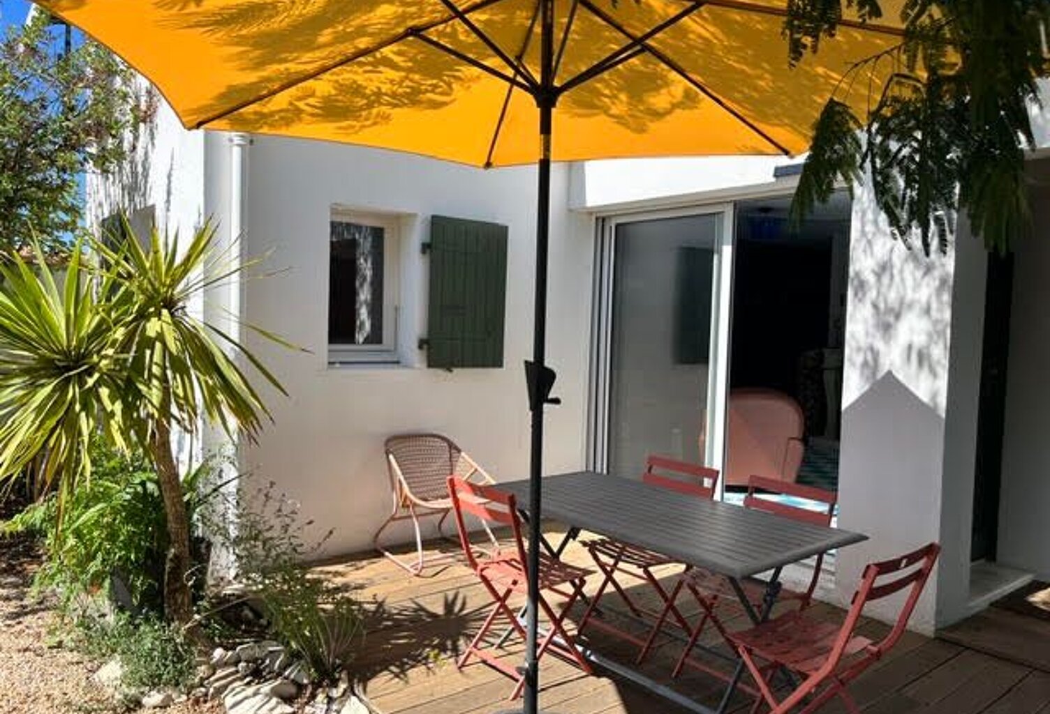 Maison à Sainte Marie De Ré d'environ 120 m² — photo 1