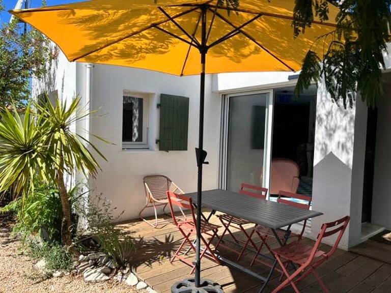 Maison à Sainte Marie De Ré d'environ 120 m² — photo 1