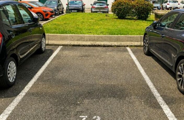 Parking À Louer — photo 2
